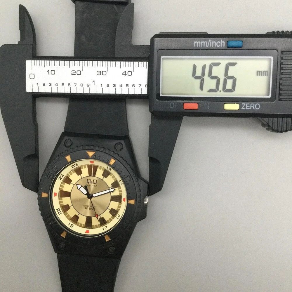 Vintage Q&Q Mens Watch 46mm Gold Tone Dial Black Rubber New Battery